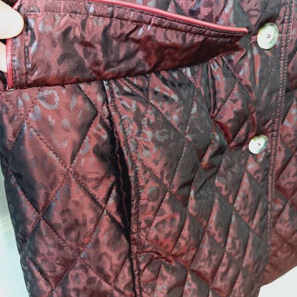 NEW Chico's Women's Deep Red Long Quilted Animal-Print Coat Size 1 US Size 8/10 - Picture 5 of 16